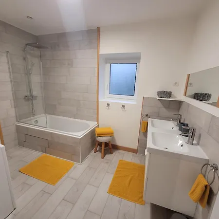 - Maison De Jusqu'a 6 Personnes